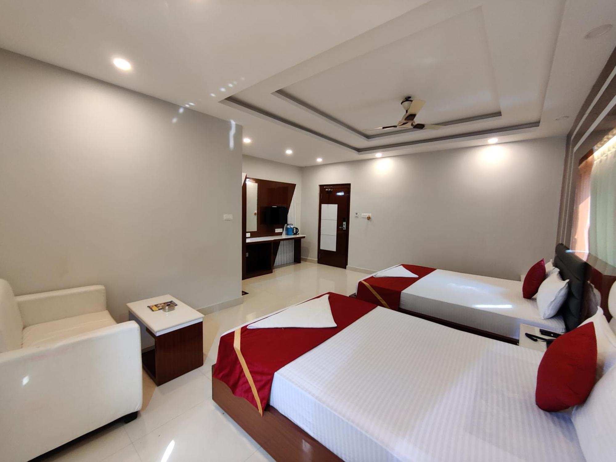 Hotel Riva New Digha à Digha  Extérieur photo